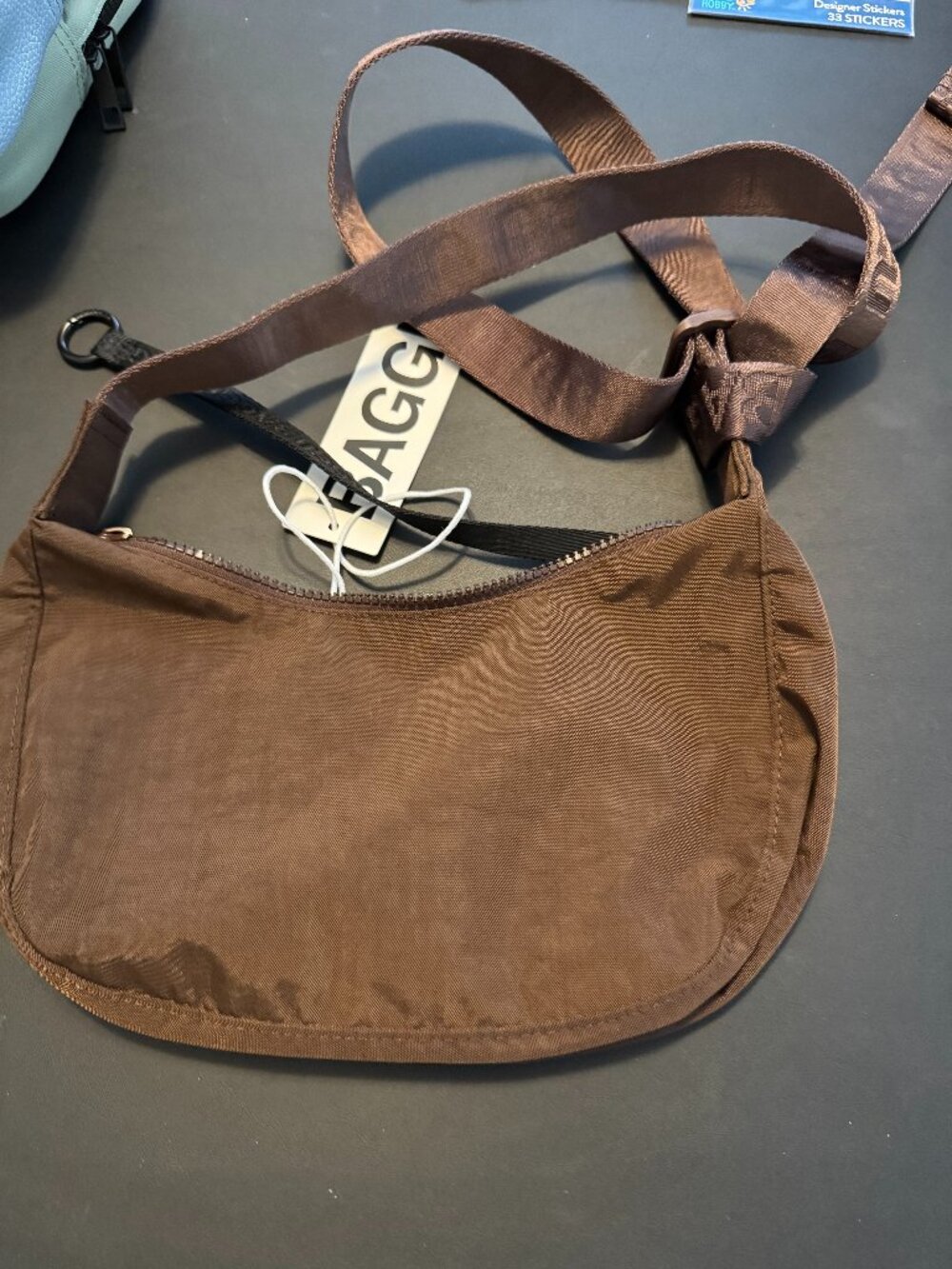 Baggu Small Crescent/ Coffee